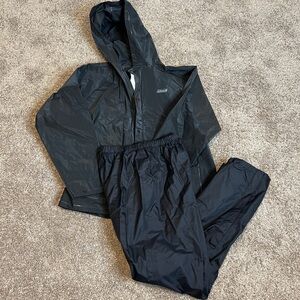 Coleman Black Unisex Rainwear Set Jacket Pants Medium Waterproof Camping Hiking